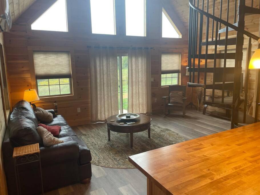 Cozy 1 Bedroom Cabin In The Heart Of Jonesborough المظهر الخارجي الصورة