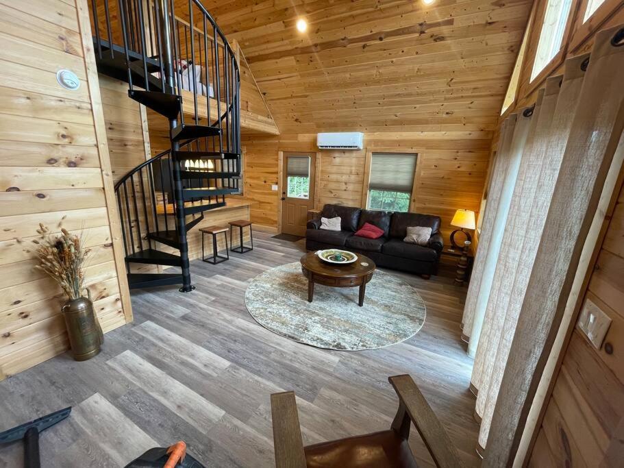 Cozy 1 Bedroom Cabin In The Heart Of Jonesborough المظهر الخارجي الصورة